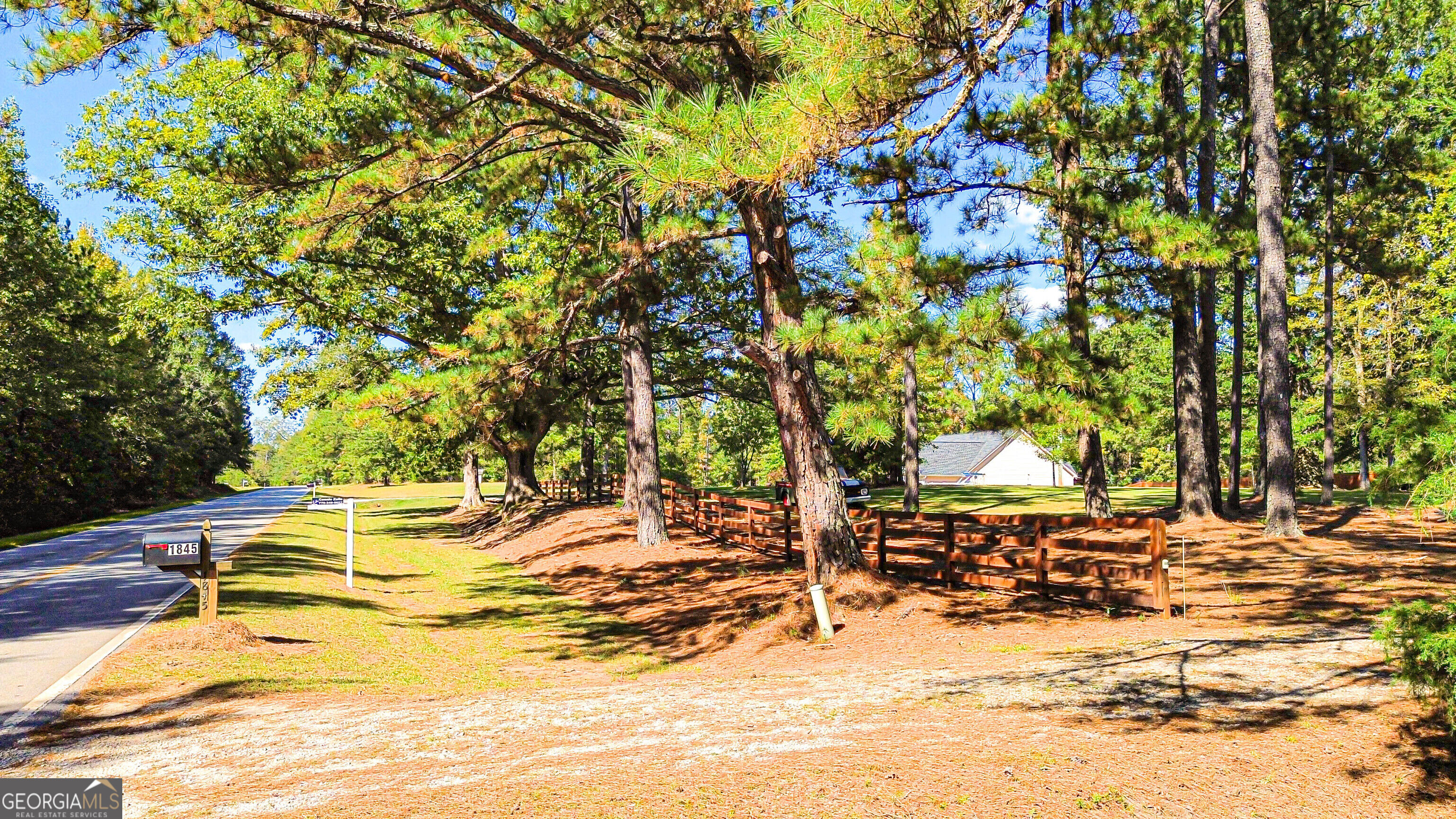 1845 Roberts Quarters Road Concord GA 30206