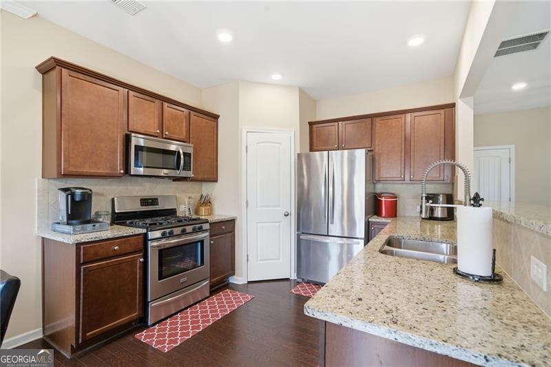 1210 Hampton Oaks Drive Alpharetta GA 30004