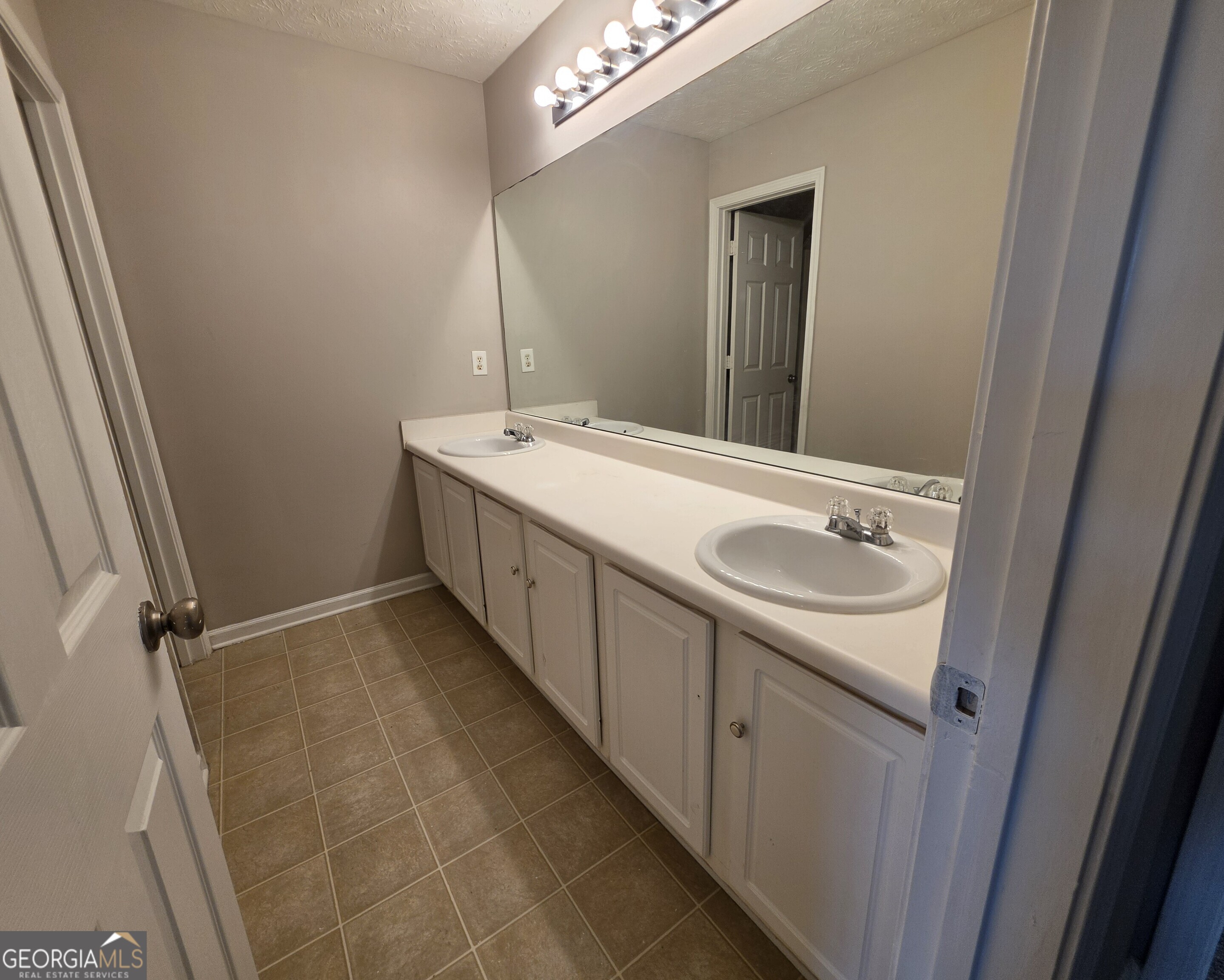 8287 Milam Loop Fairburn GA 30213
