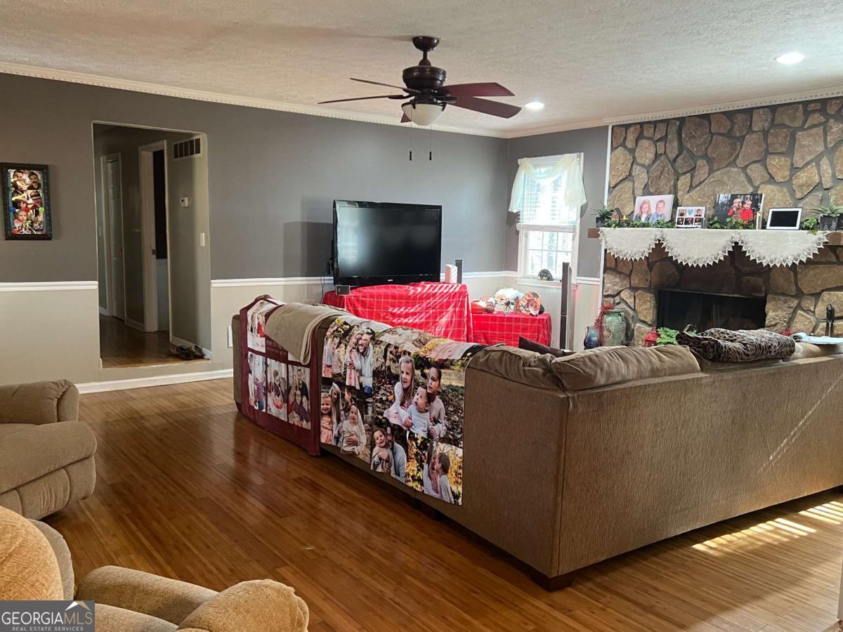 313 Chattahoochee Way Woodstock GA 30188
