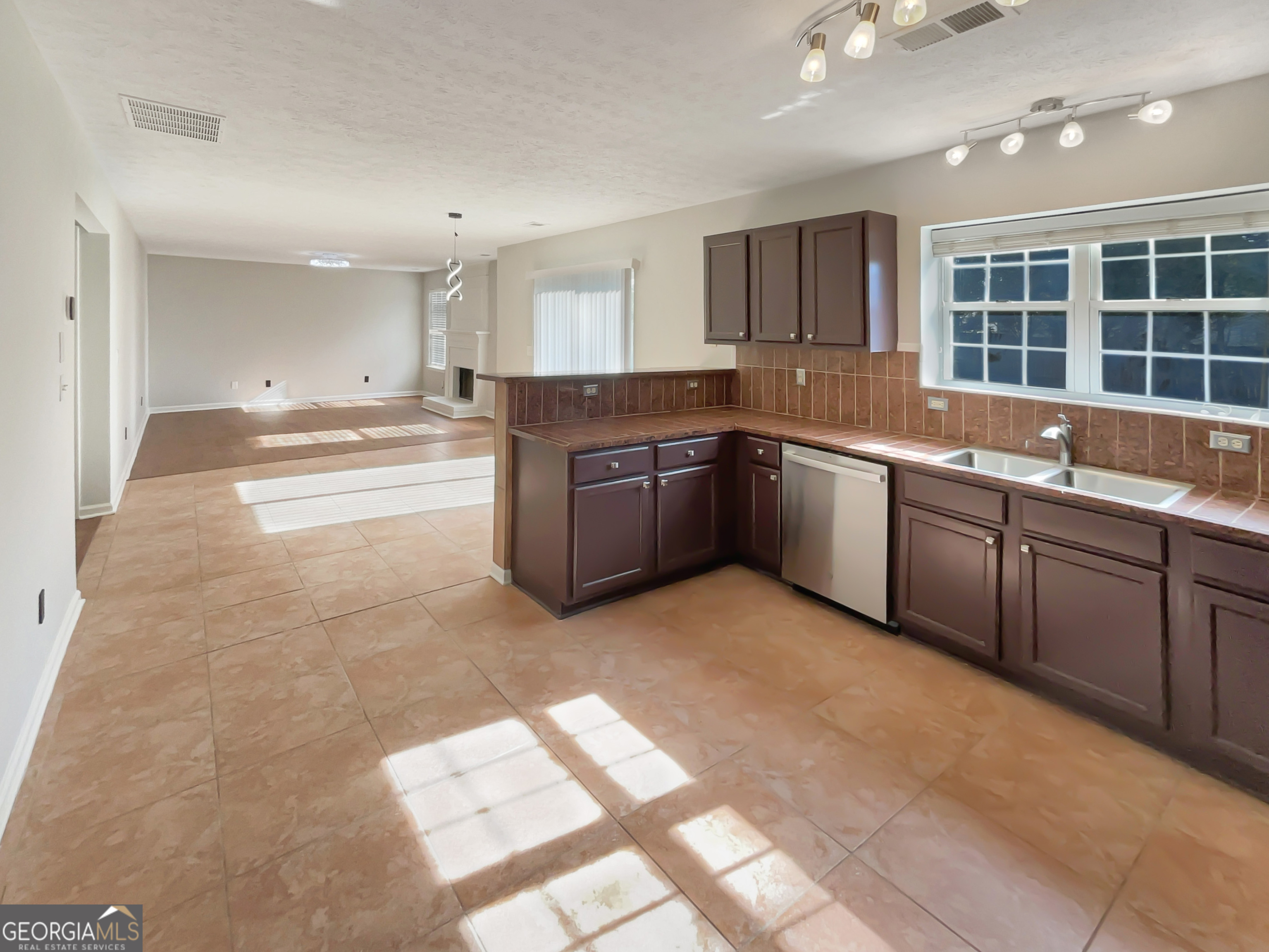 3184 Broadleaf Avenue South Fulton GA 30349