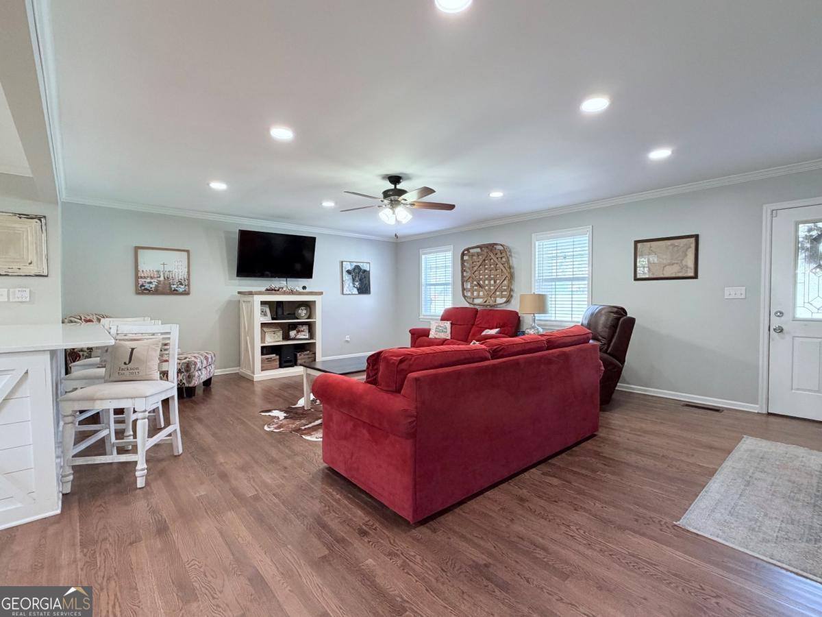 2053 Buttermilk Road SW Cave Spring GA 30124