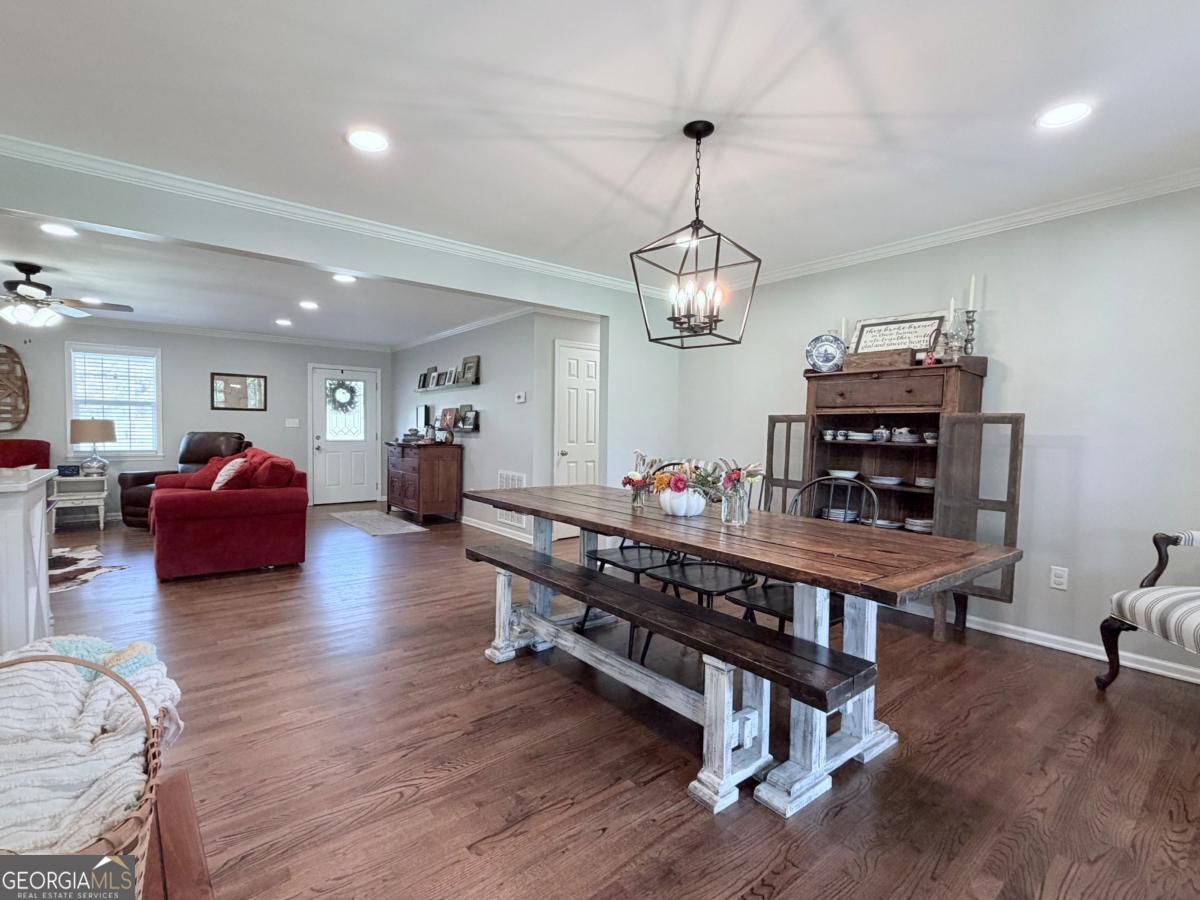 2053 Buttermilk Road SW Cave Spring GA 30124