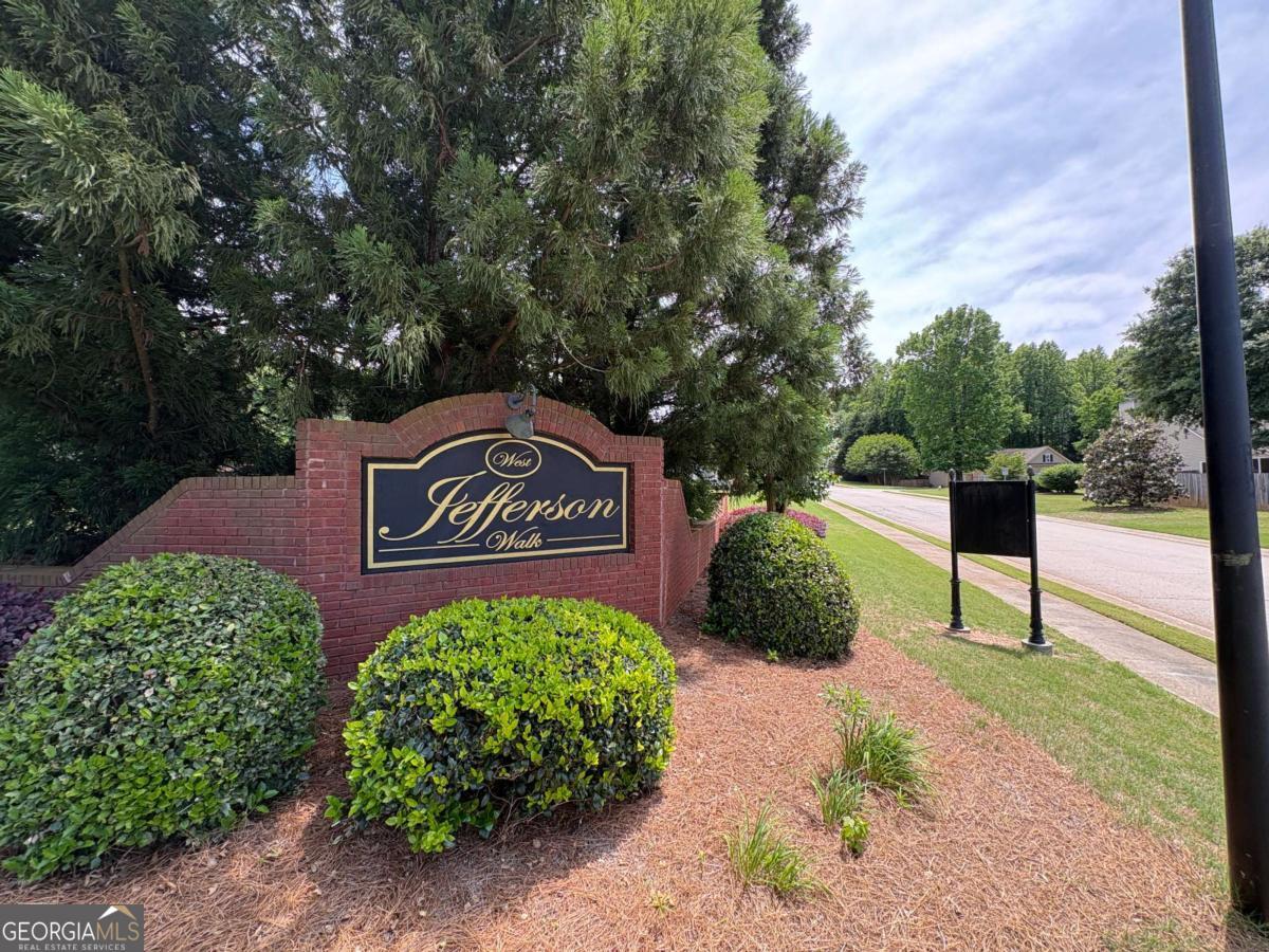 399 Laurel Oaks Lane Jefferson GA 30549
