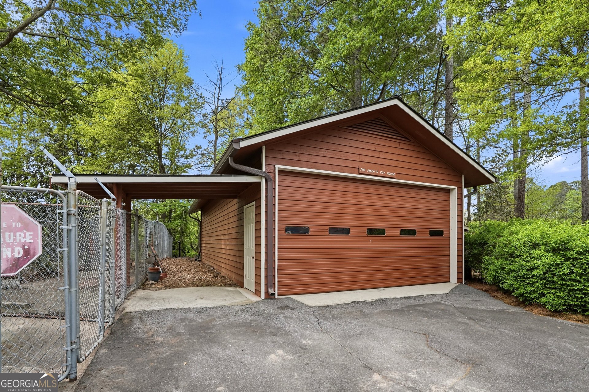4228 Cove Court NE Marietta GA 30067