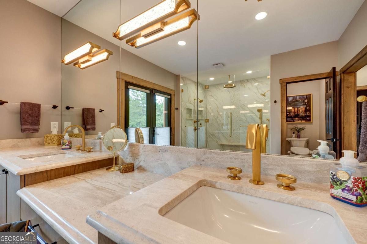 312 Charles Road Ellijay GA 30540
