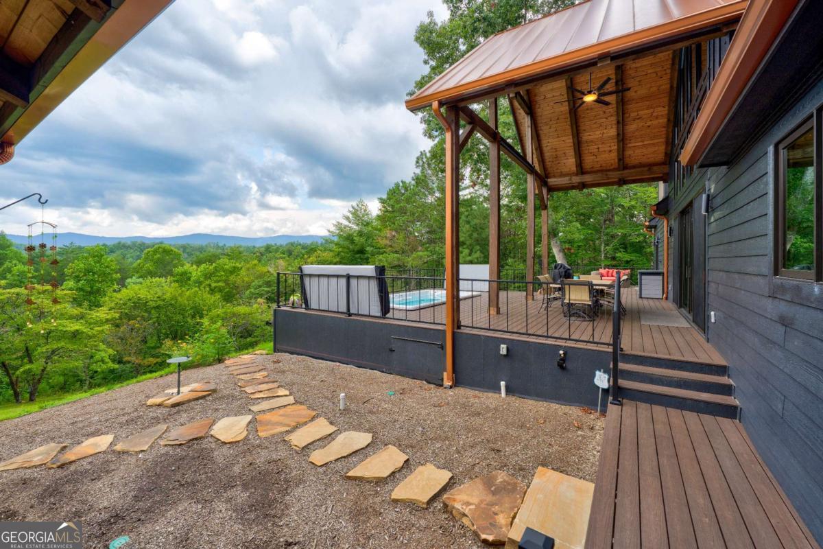 312 Charles Road Ellijay GA 30540