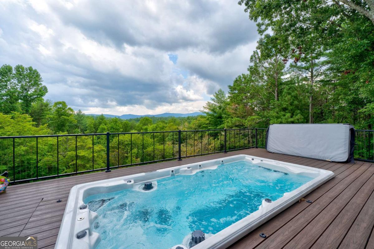 312 Charles Road Ellijay GA 30540