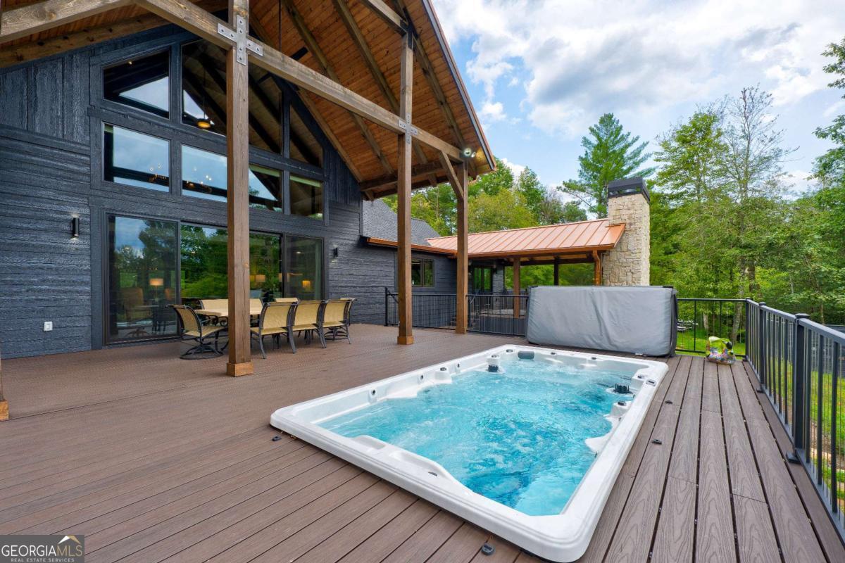 312 Charles Road Ellijay GA 30540