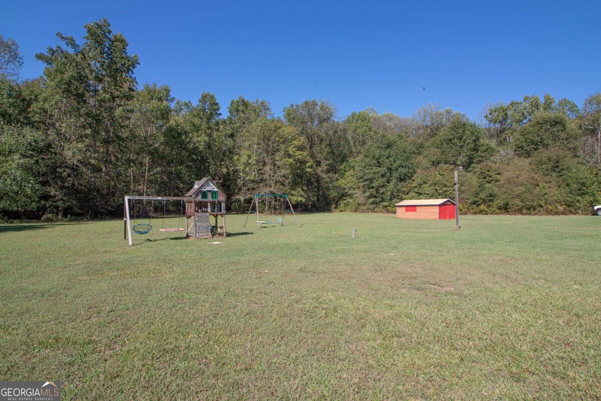 582 E County Line Road Danielsville GA 30633