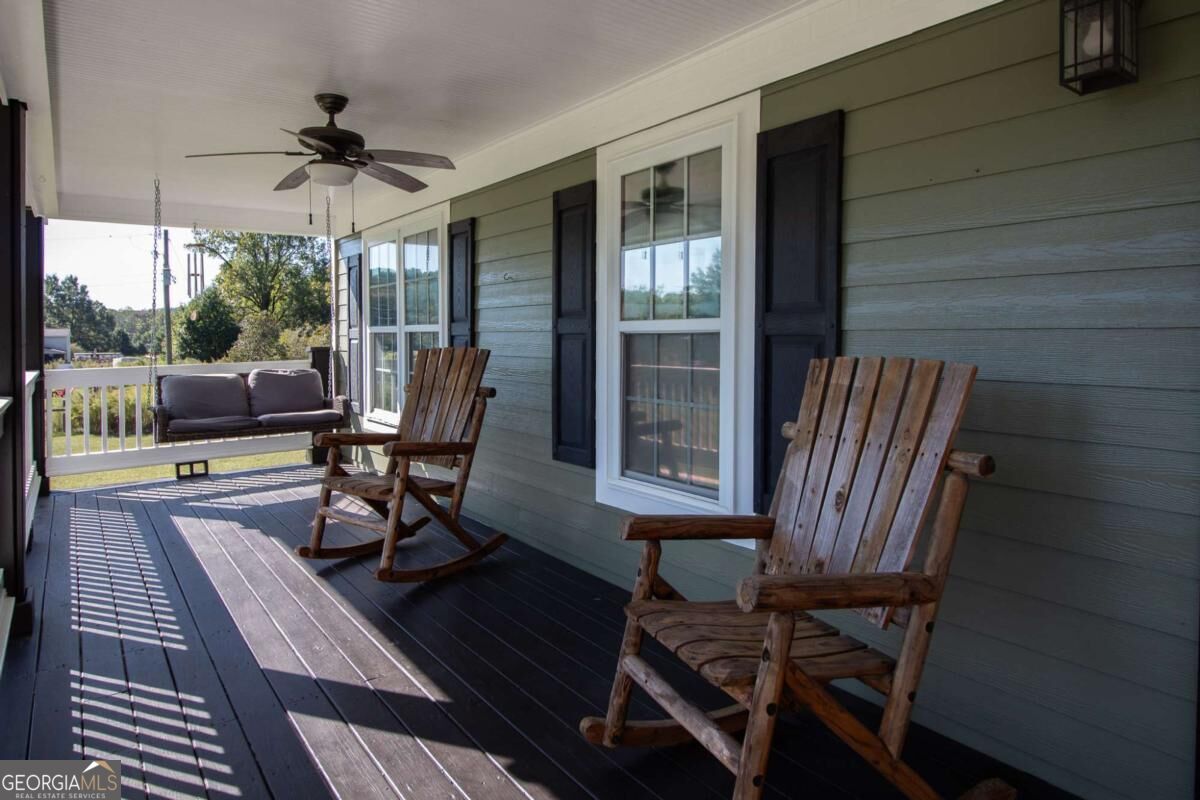 582 E County Line Road Danielsville GA 30633