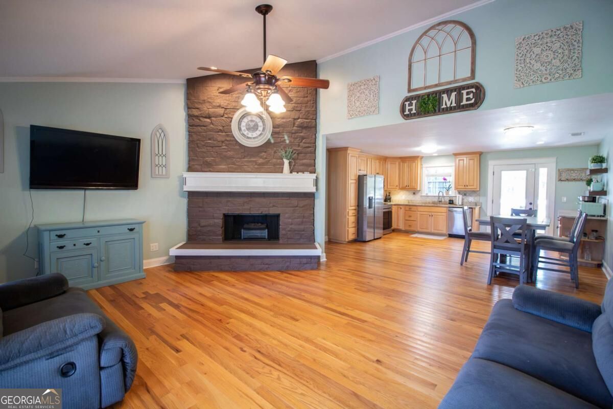582 E County Line Road Danielsville GA 30633
