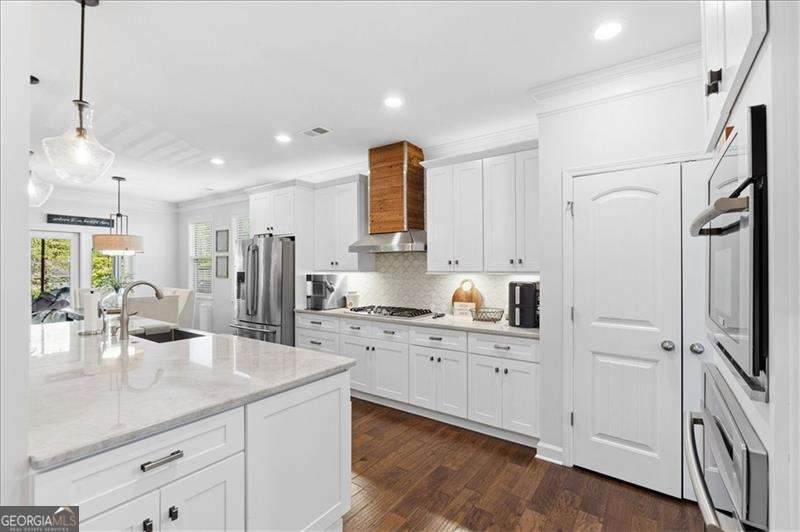 545 Rokeby Drive Woodstock GA 30188