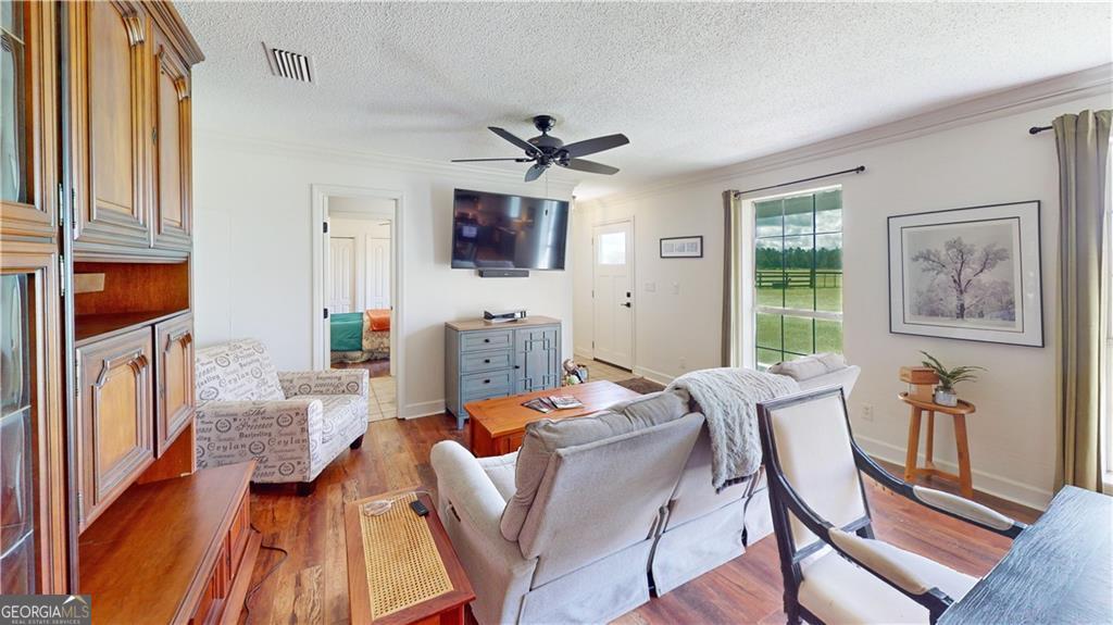 91 Cane Circle Nahunta GA 31553
