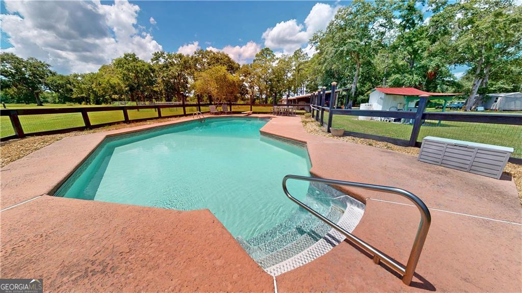 91 Cane Circle Nahunta GA 31553