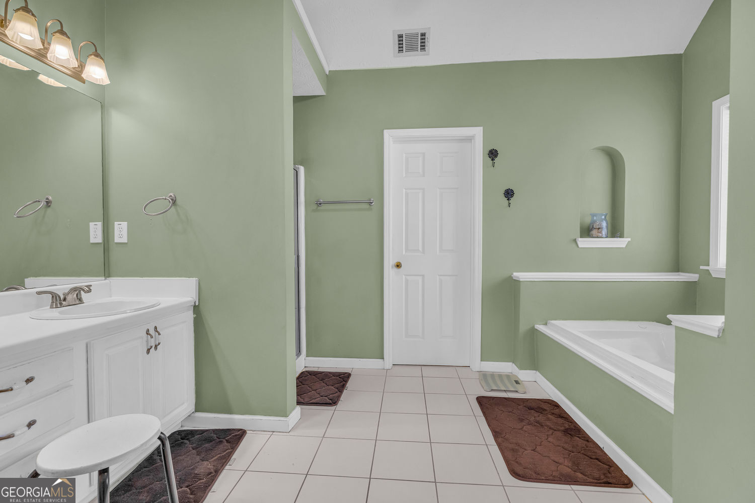 2878 Forest Court Loganville GA 30052
