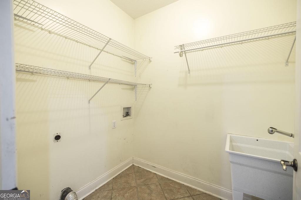 208 Twelve Oaks Drive Warner Robins GA 31088