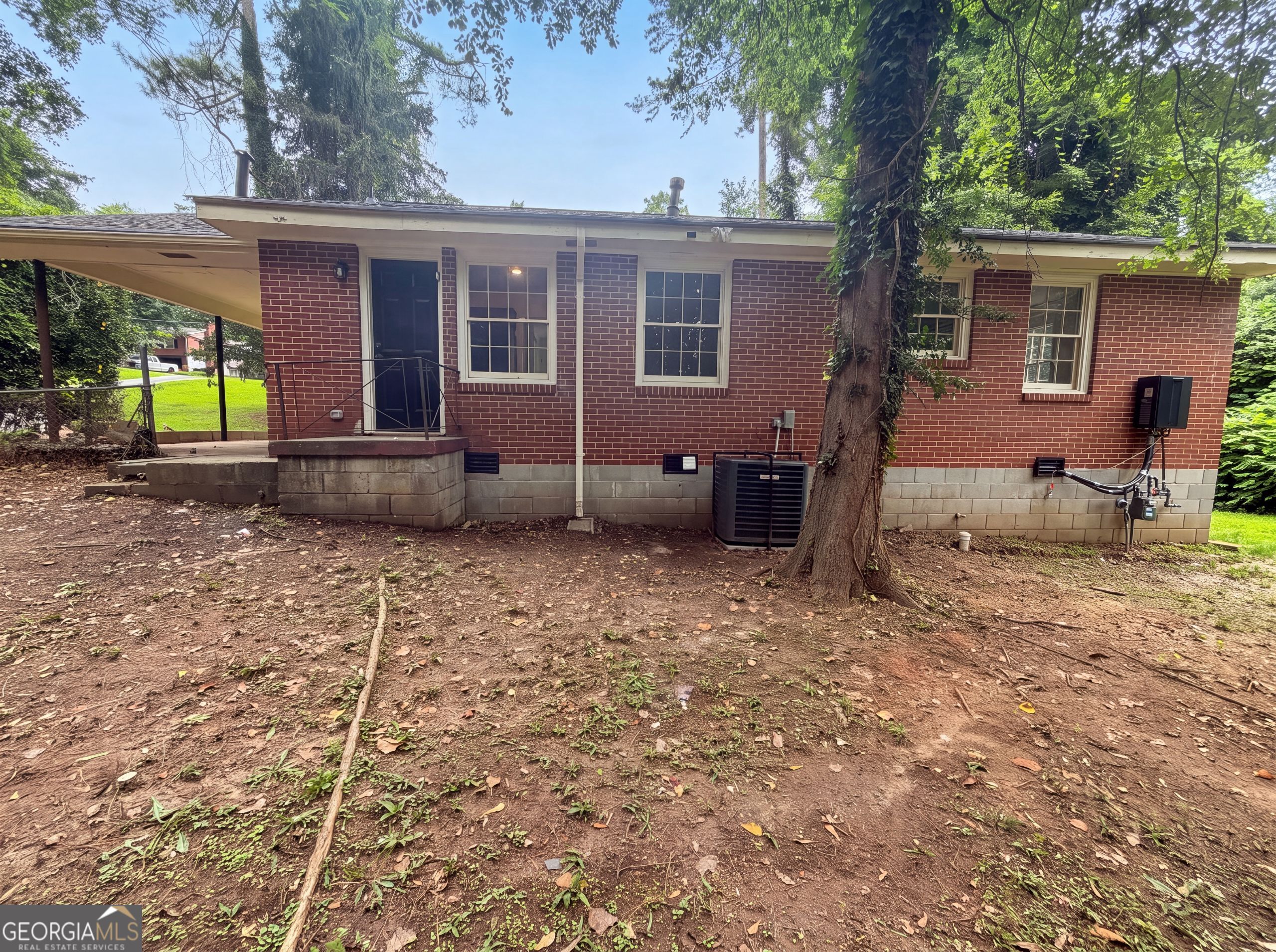 856 Glenway Drive East Point GA 30344