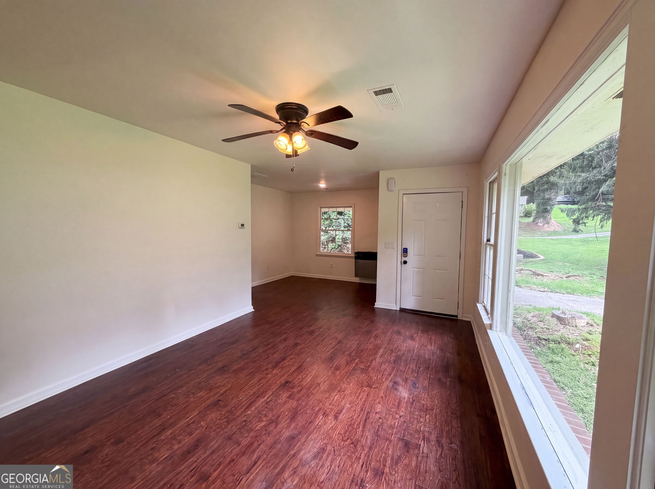 856 Glenway Drive East Point GA 30344