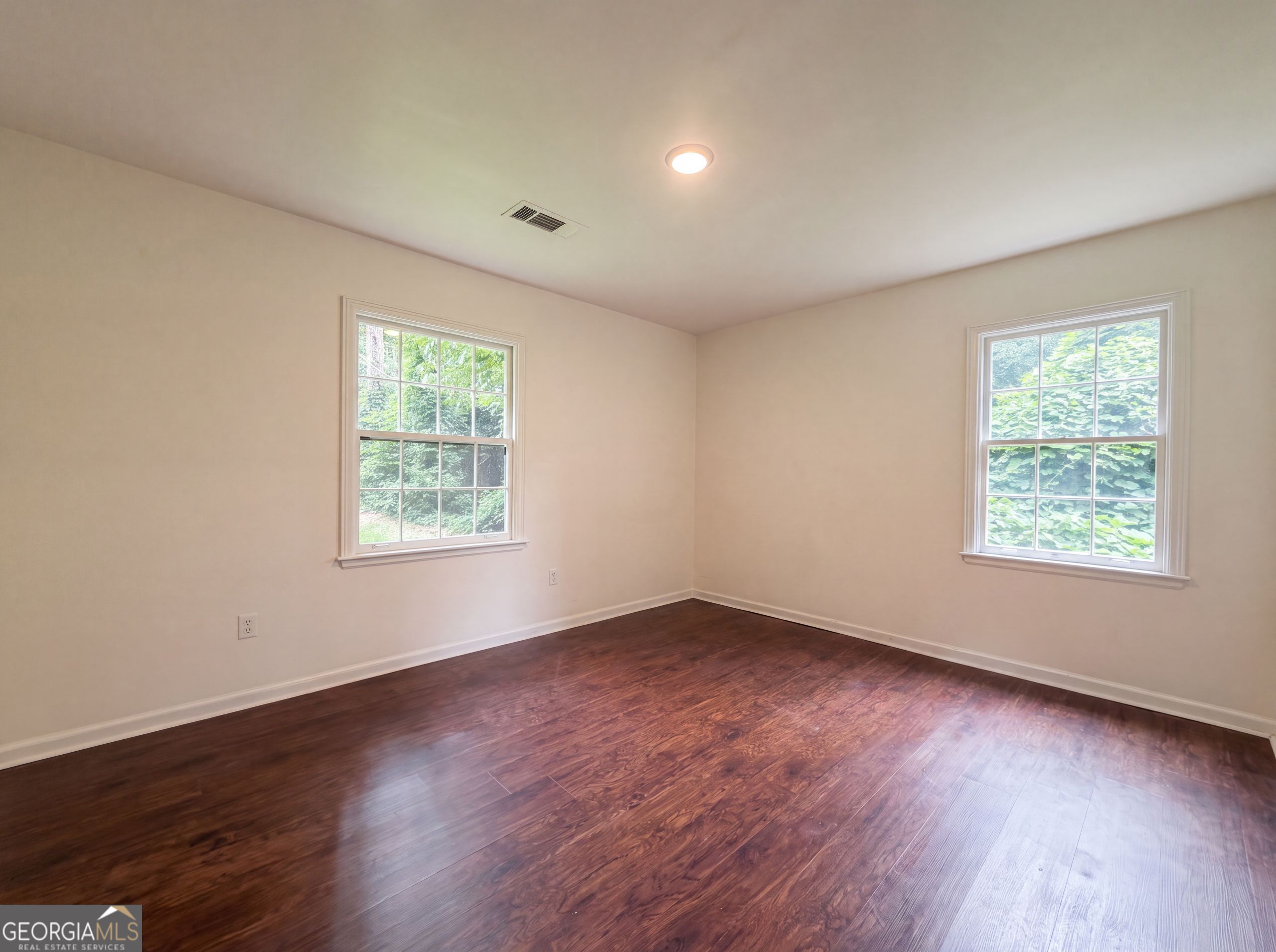 856 Glenway Drive East Point GA 30344