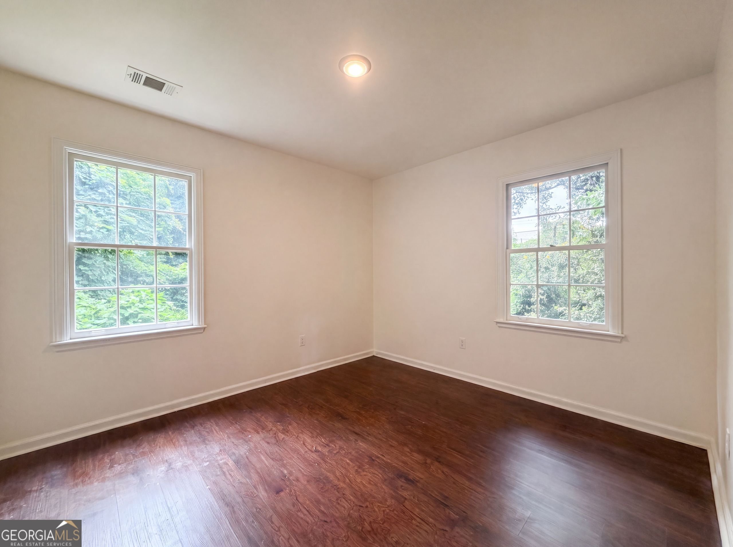 856 Glenway Drive East Point GA 30344