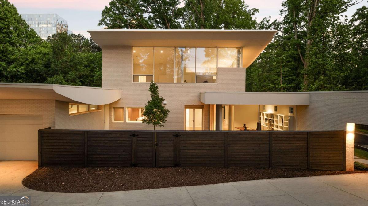 3619 Ivy Road NE Atlanta GA 30342