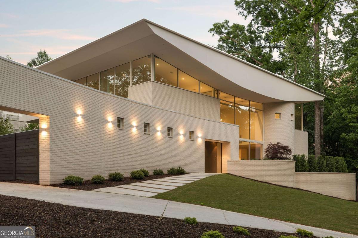 3619 Ivy Road NE Atlanta GA 30342