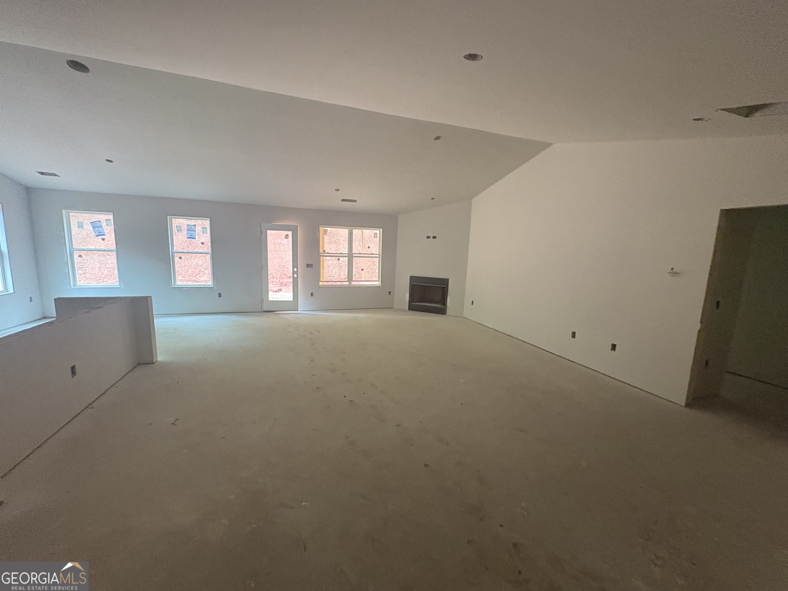 299 Shore Crest Drive Martin GA 30577