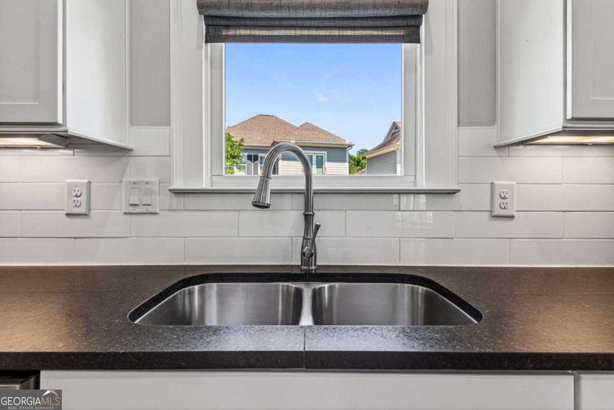 3855 Greenleffe Drive Statham GA 30666