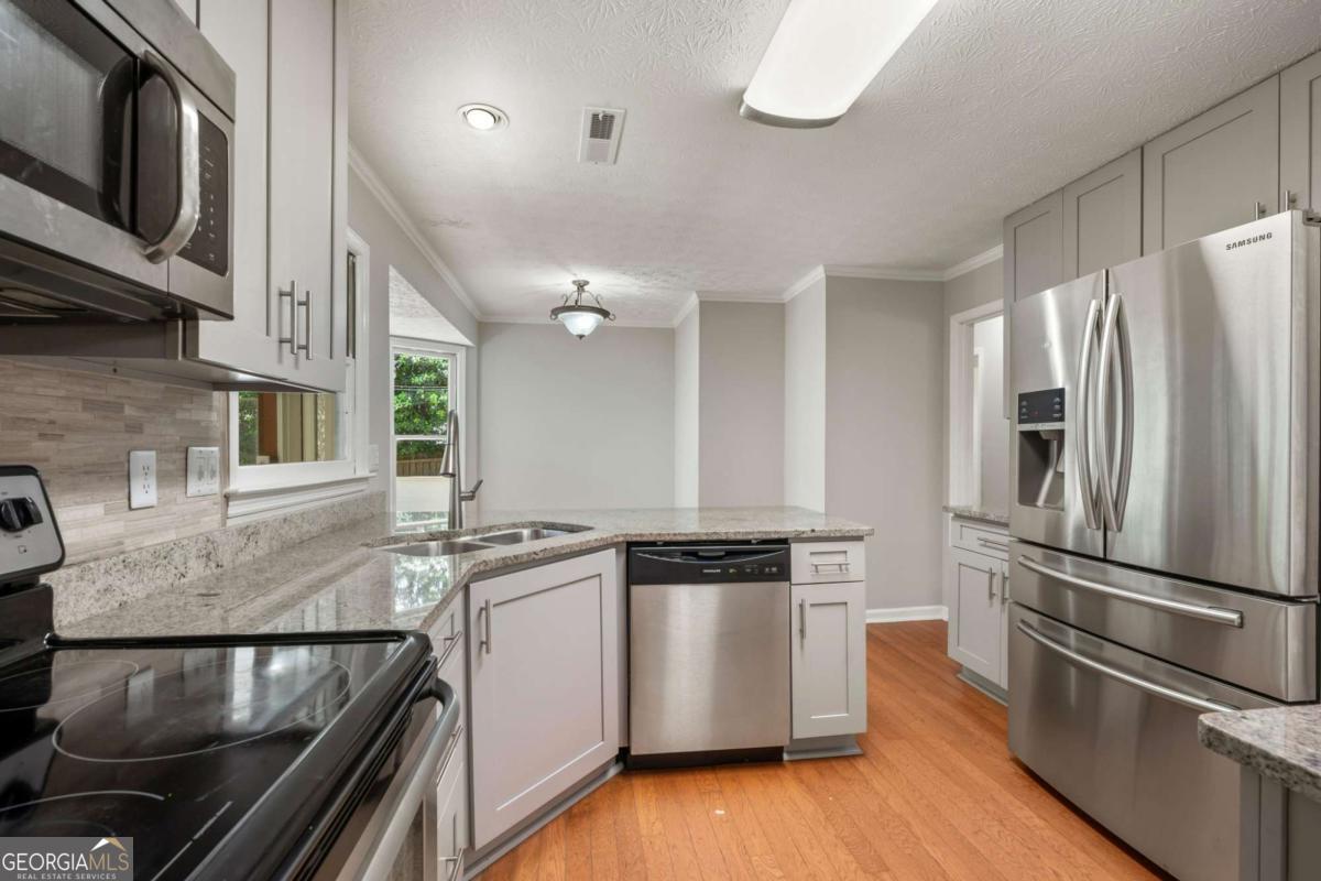 510 Ambergate Court Roswell GA 30076