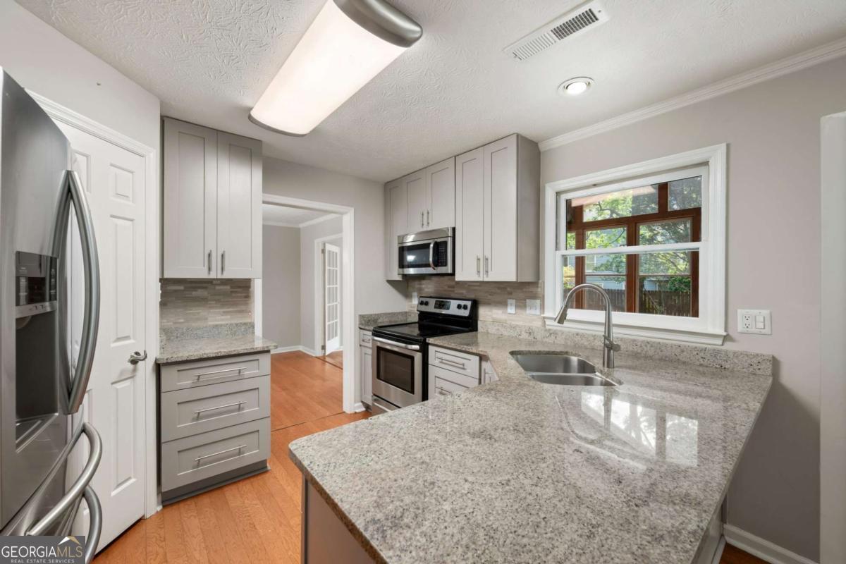 510 Ambergate Court Roswell GA 30076