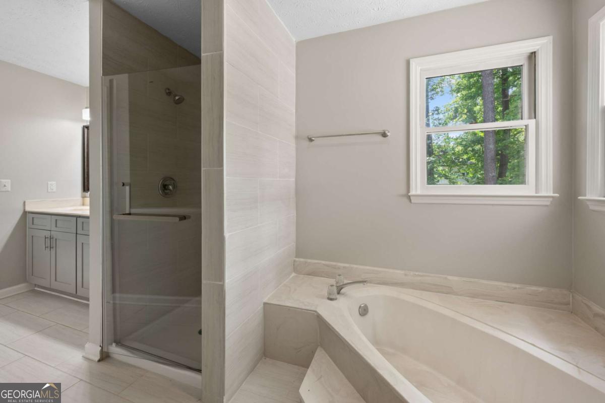 510 Ambergate Court Roswell GA 30076