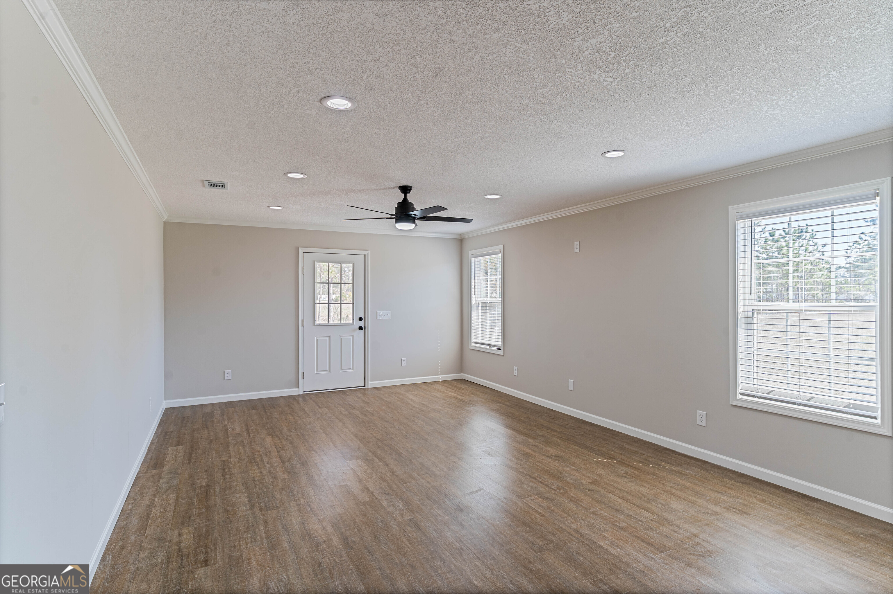 227 Twinn Lakes Drive Baxley GA 31513