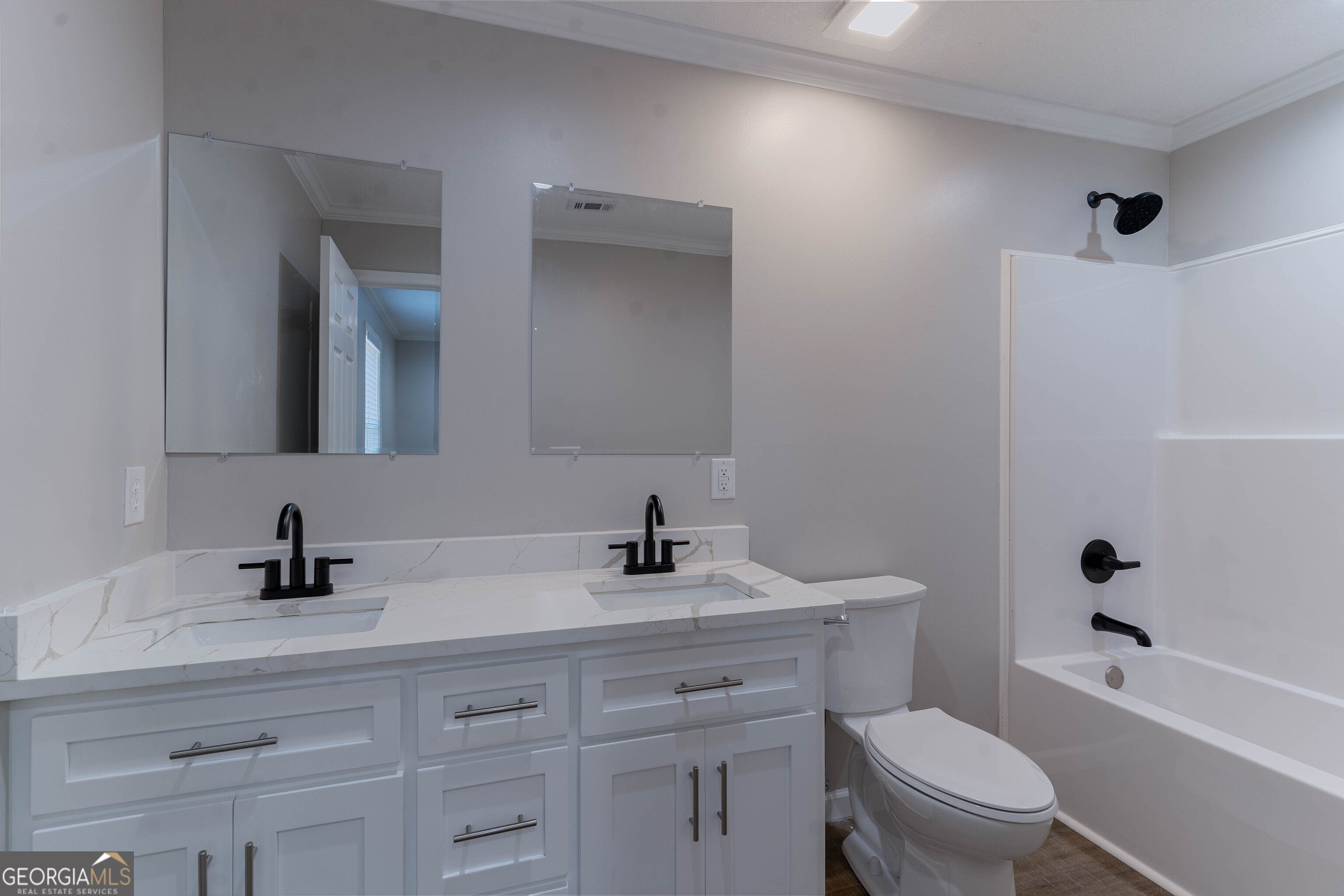 227 Twinn Lakes Drive Baxley GA 31513