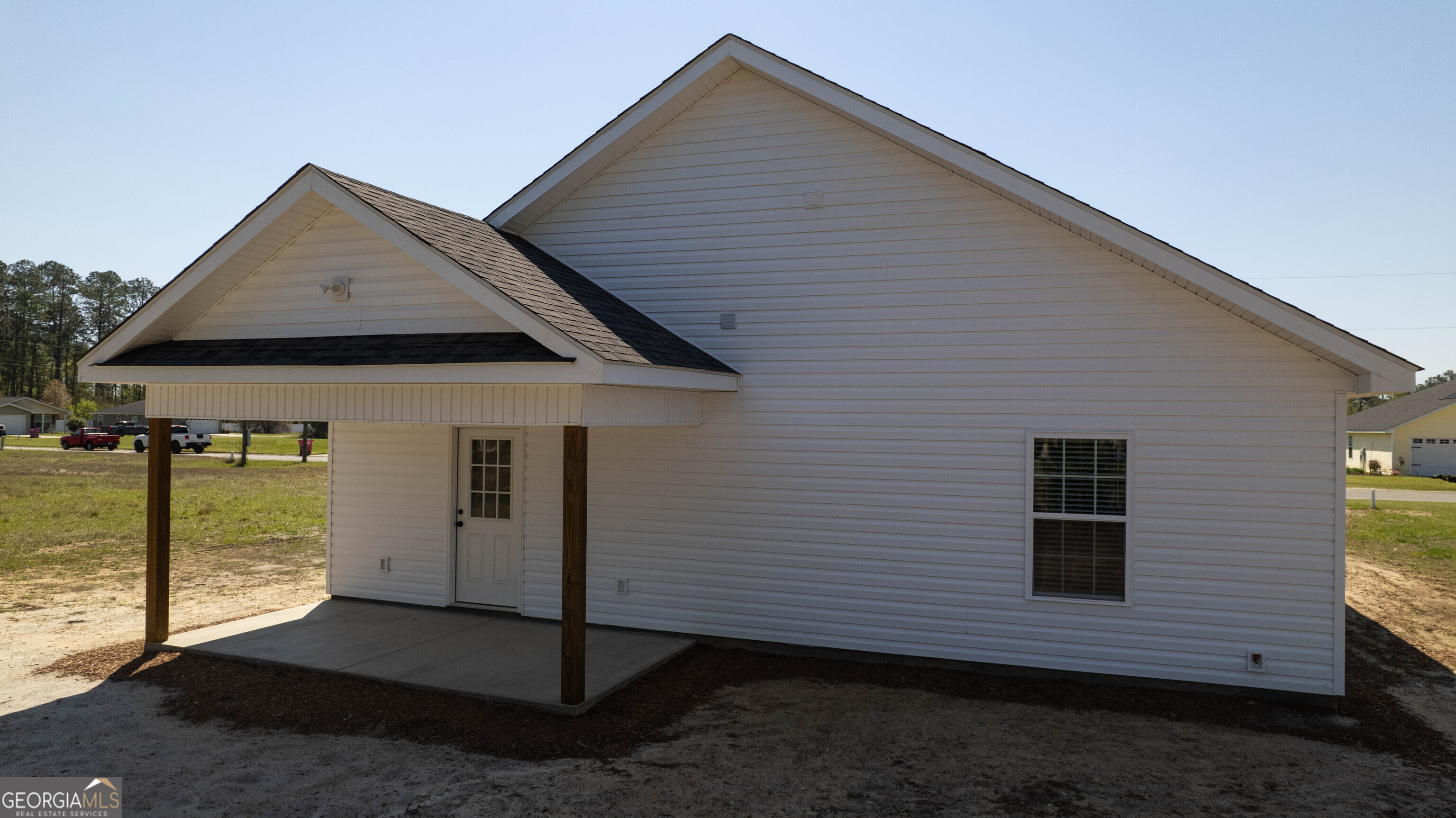 227 Twinn Lakes Drive Baxley GA 31513