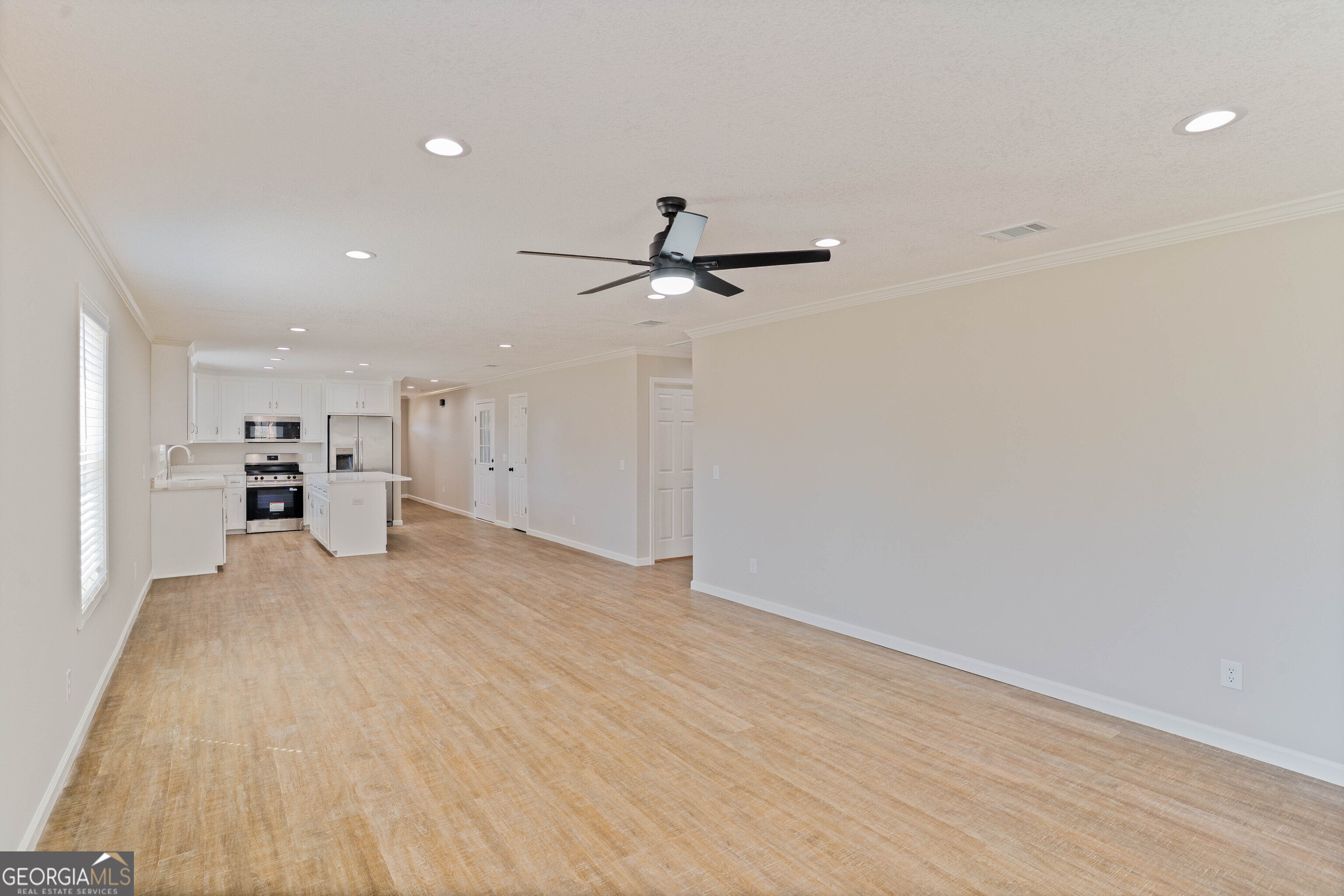 227 Twinn Lakes Drive Baxley GA 31513