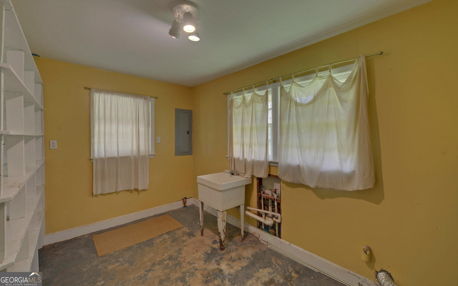 2023 Bowman Highway NW Dewy Rose GA 30634