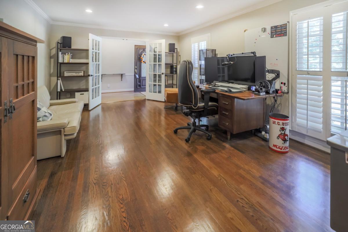 5735 Riverwood Drive Atlanta GA 30328