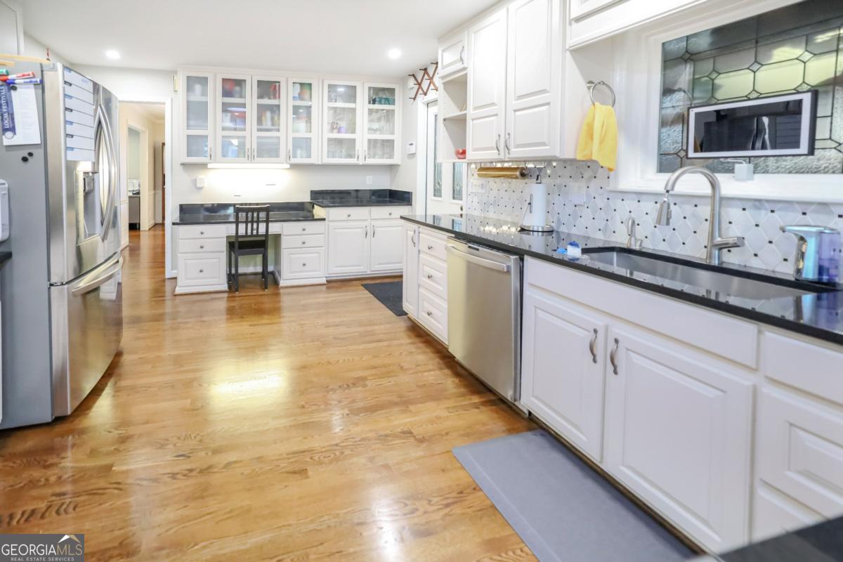 5735 Riverwood Drive Atlanta GA 30328