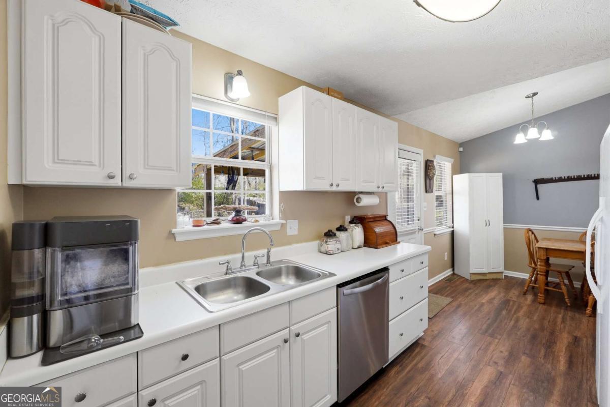 328 Highland Estate Commerce GA 30529
