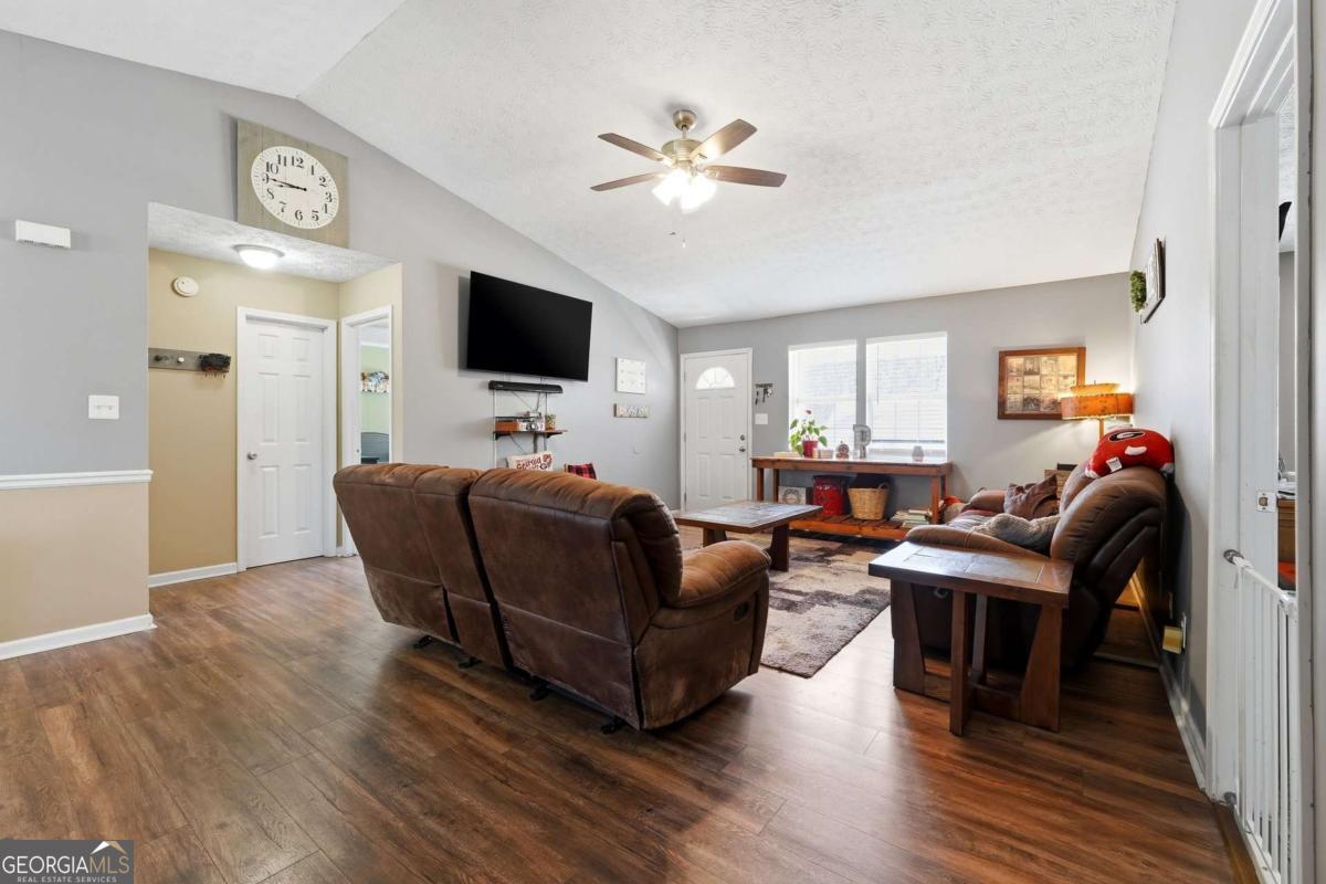 328 Highland Estate Commerce GA 30529
