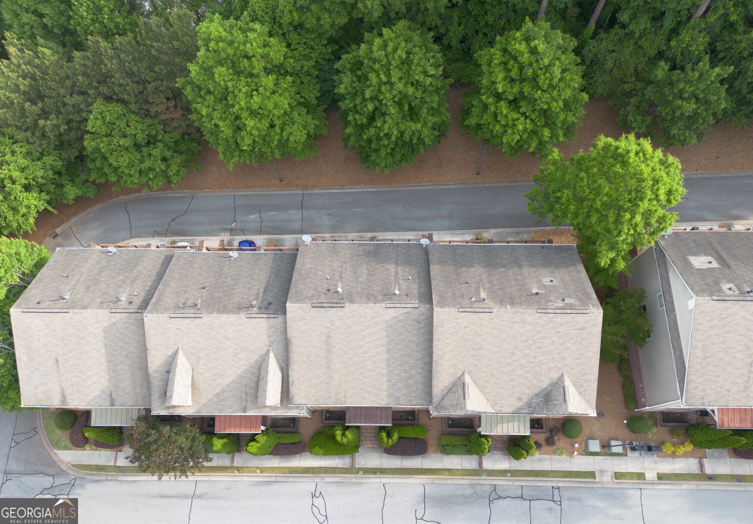 7280 Glisten Avenue Atlanta GA 30328