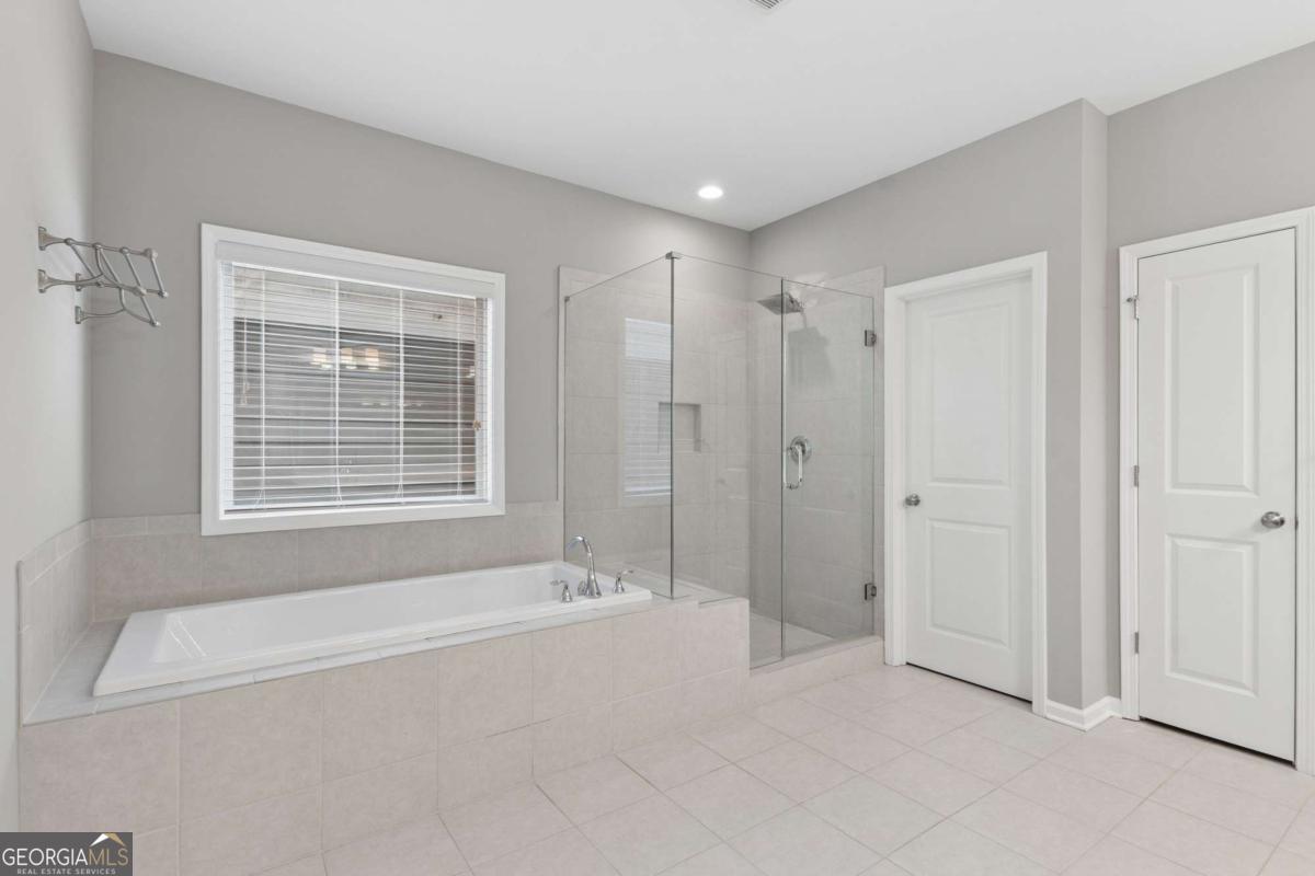 1056 Johnson Grove Atlanta GA 30318