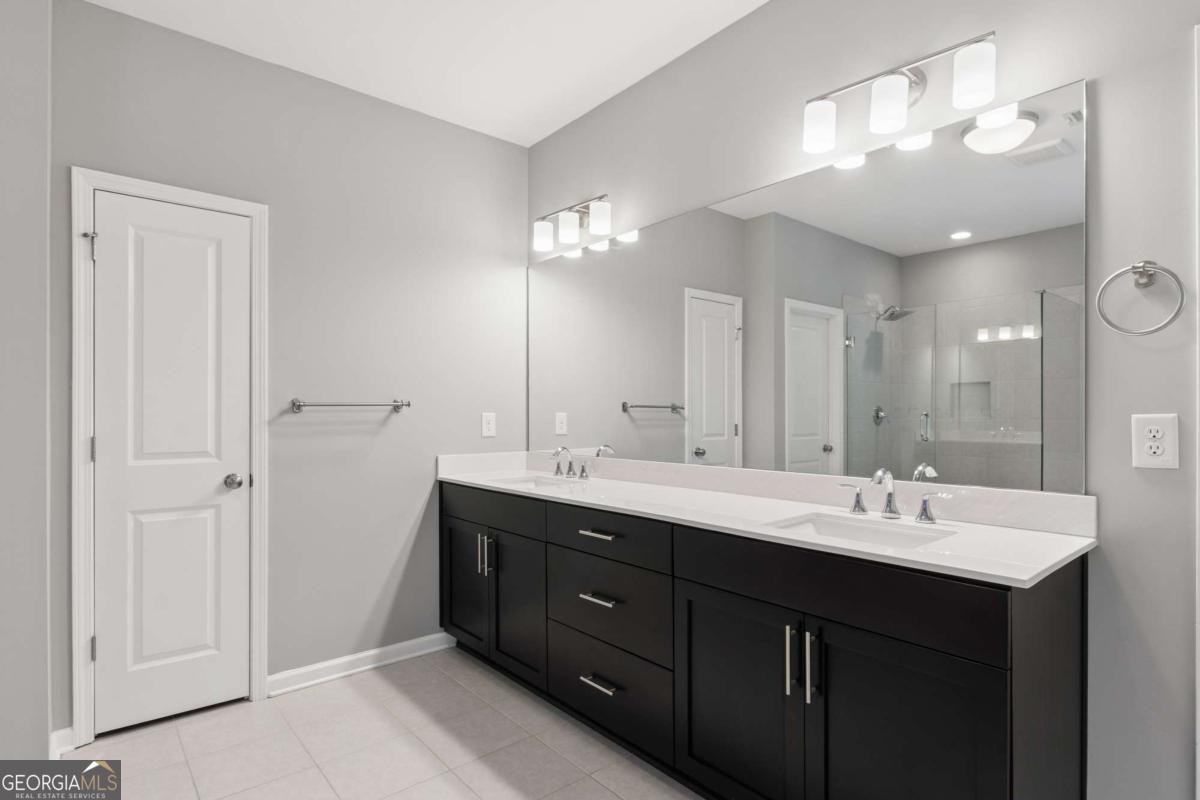 1056 Johnson Grove Atlanta GA 30318