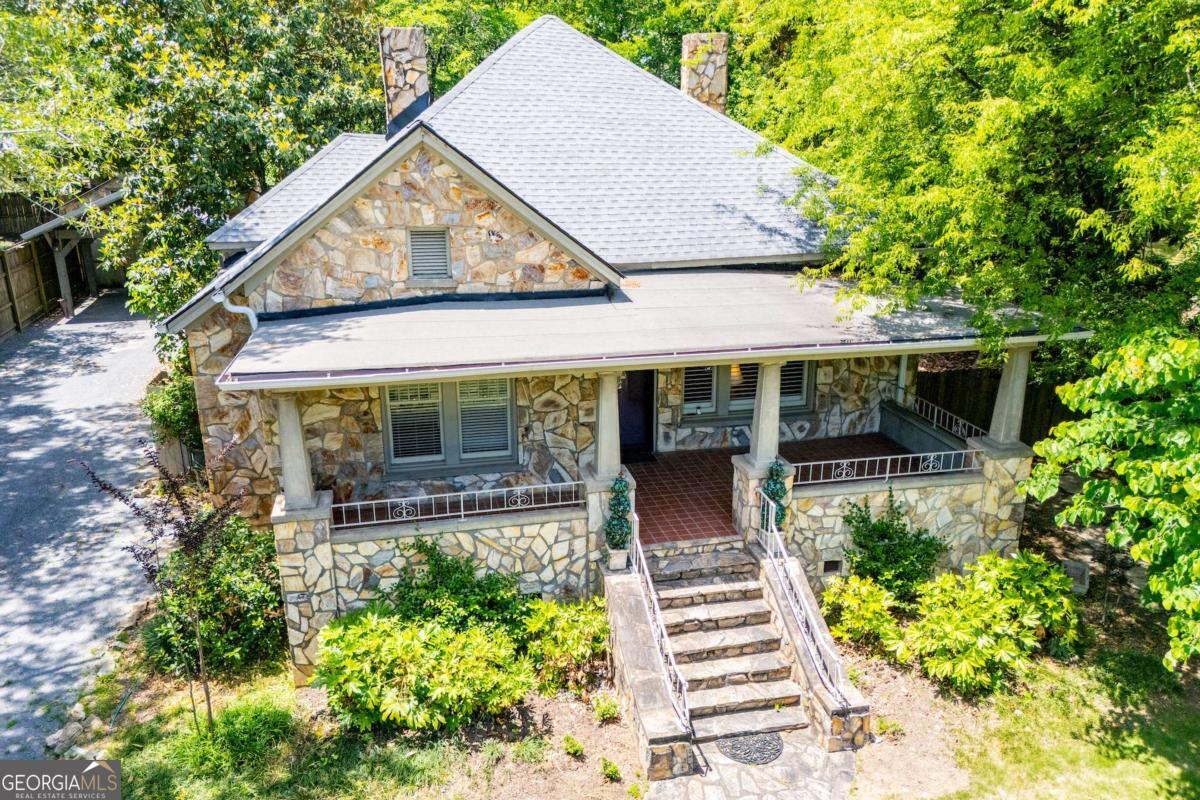 8503 Price Avenue Douglasville GA 30134