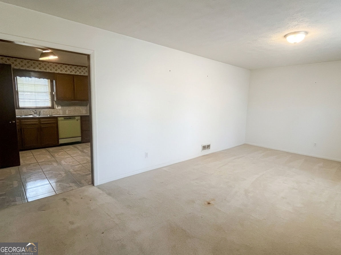 279 Timberland Trail Riverdale GA 30274