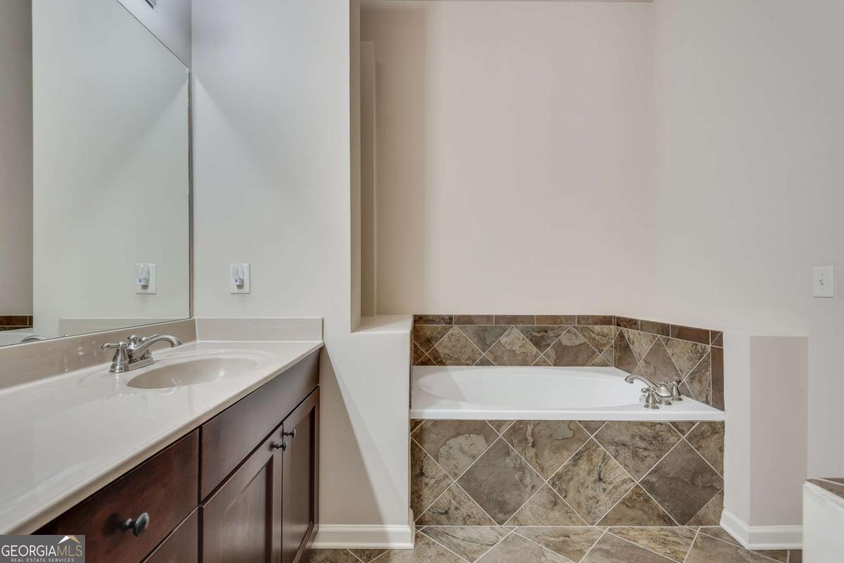 9005 Woodland Trail Alpharetta GA 30009