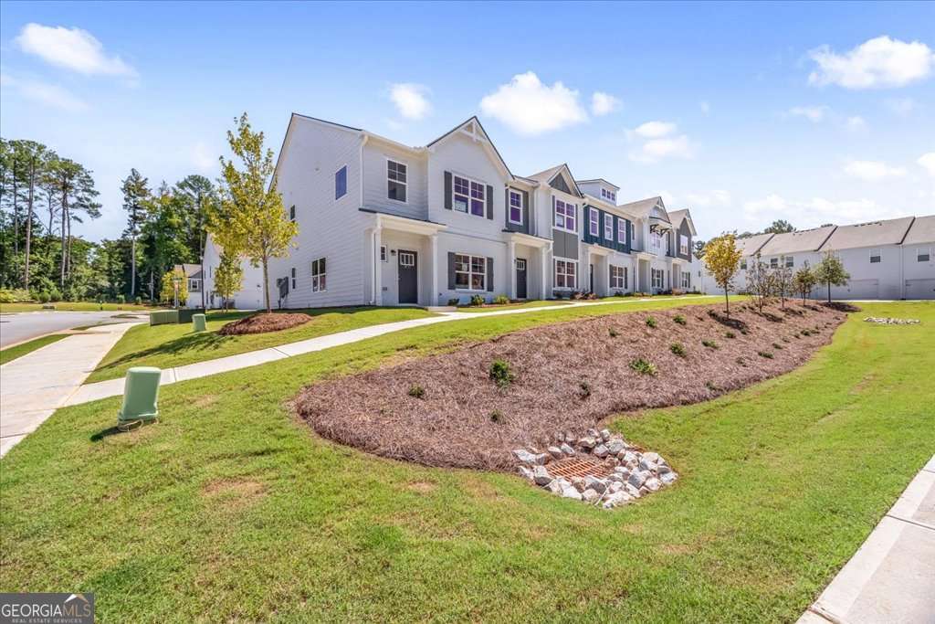 1918 Christine Way Conyers GA 30013