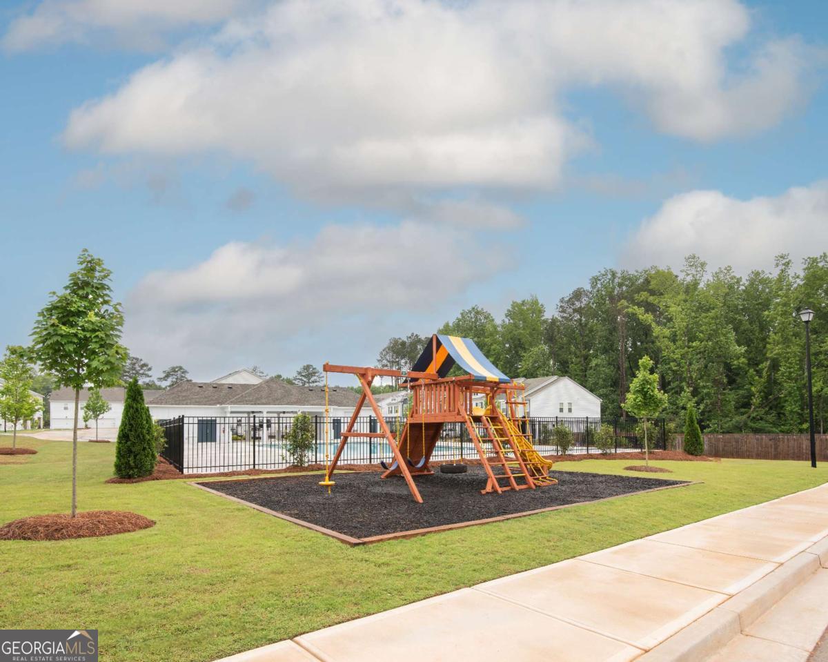 1918 Christine Way Conyers GA 30013
