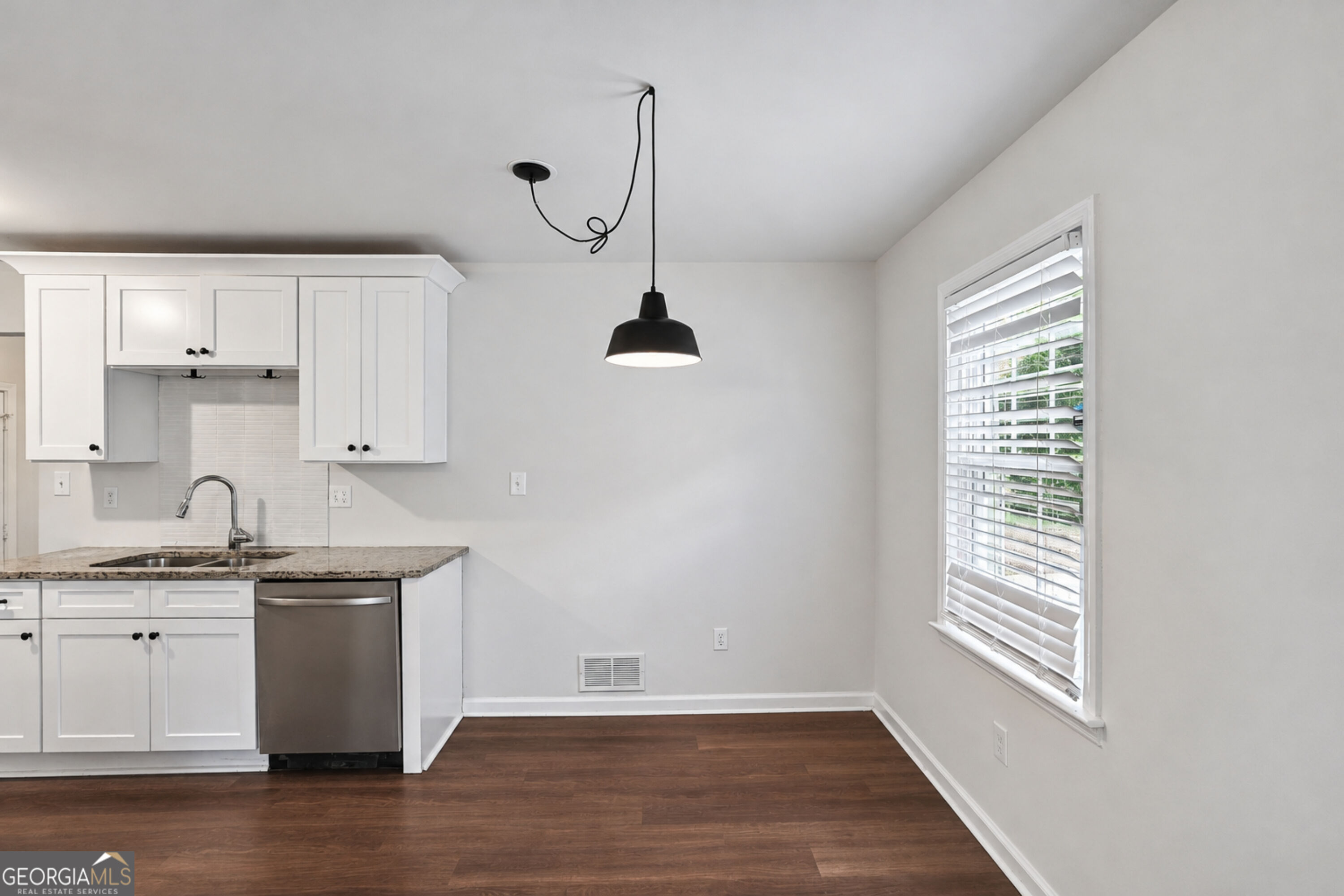 1410 Graymont Drive SW Atlanta GA 30310
